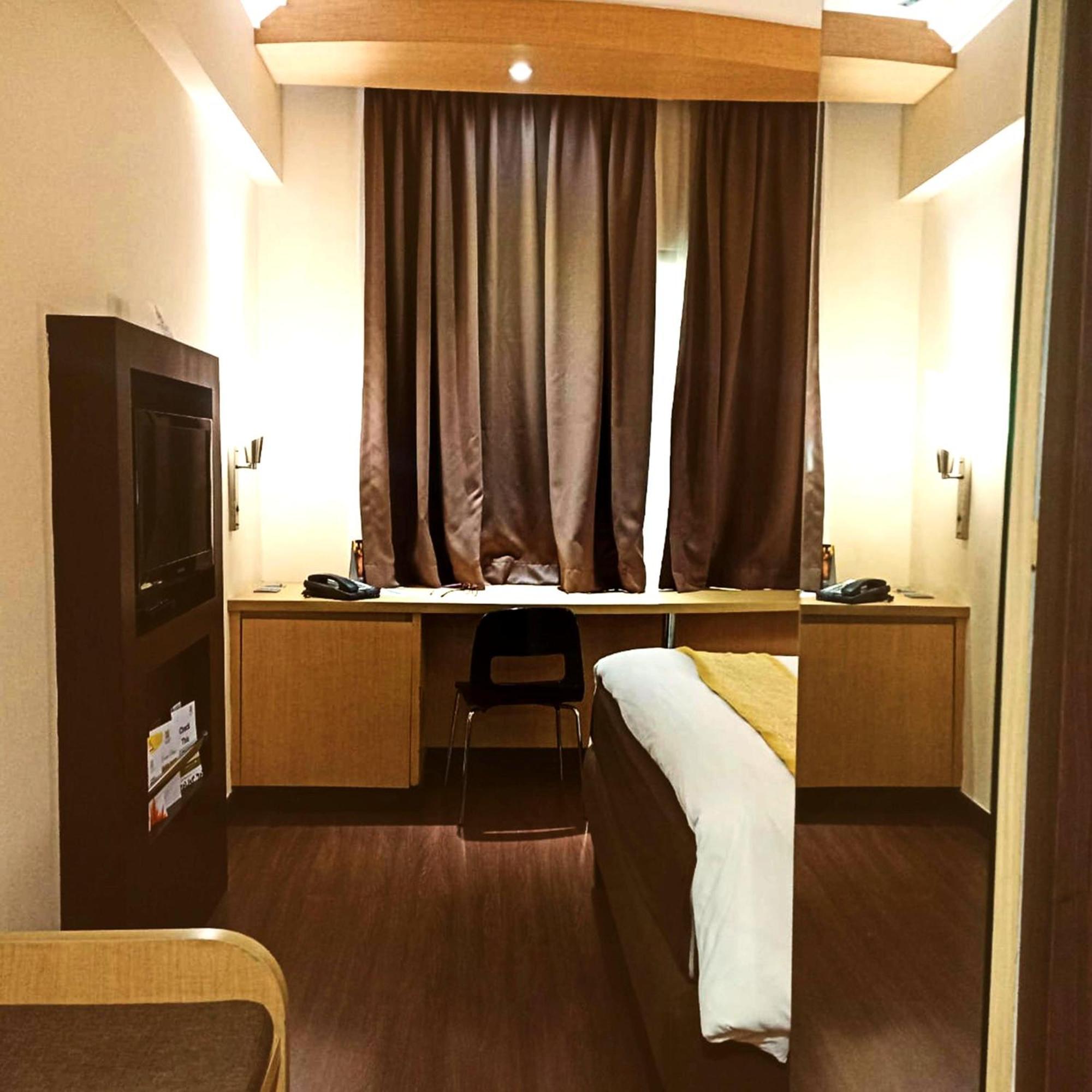 Tamarin Hotel Jakarta Manage By Vib Hospitality Management Extérieur photo