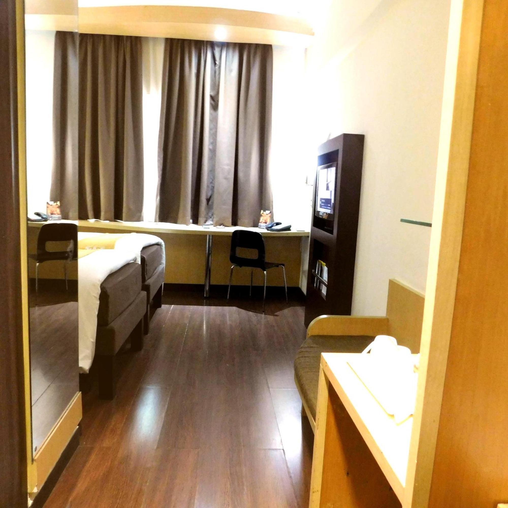 Tamarin Hotel Jakarta Manage By Vib Hospitality Management Extérieur photo