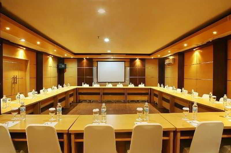 Tamarin Hotel Jakarta Manage By Vib Hospitality Management Extérieur photo